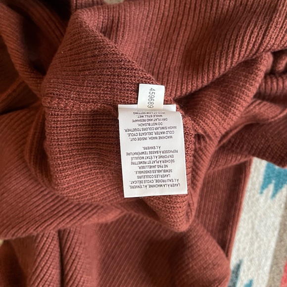 🍷Sweater Dress. Warm Chestnut Brown. Fitted XS with Lots of Stretch - Picture 6 of 10